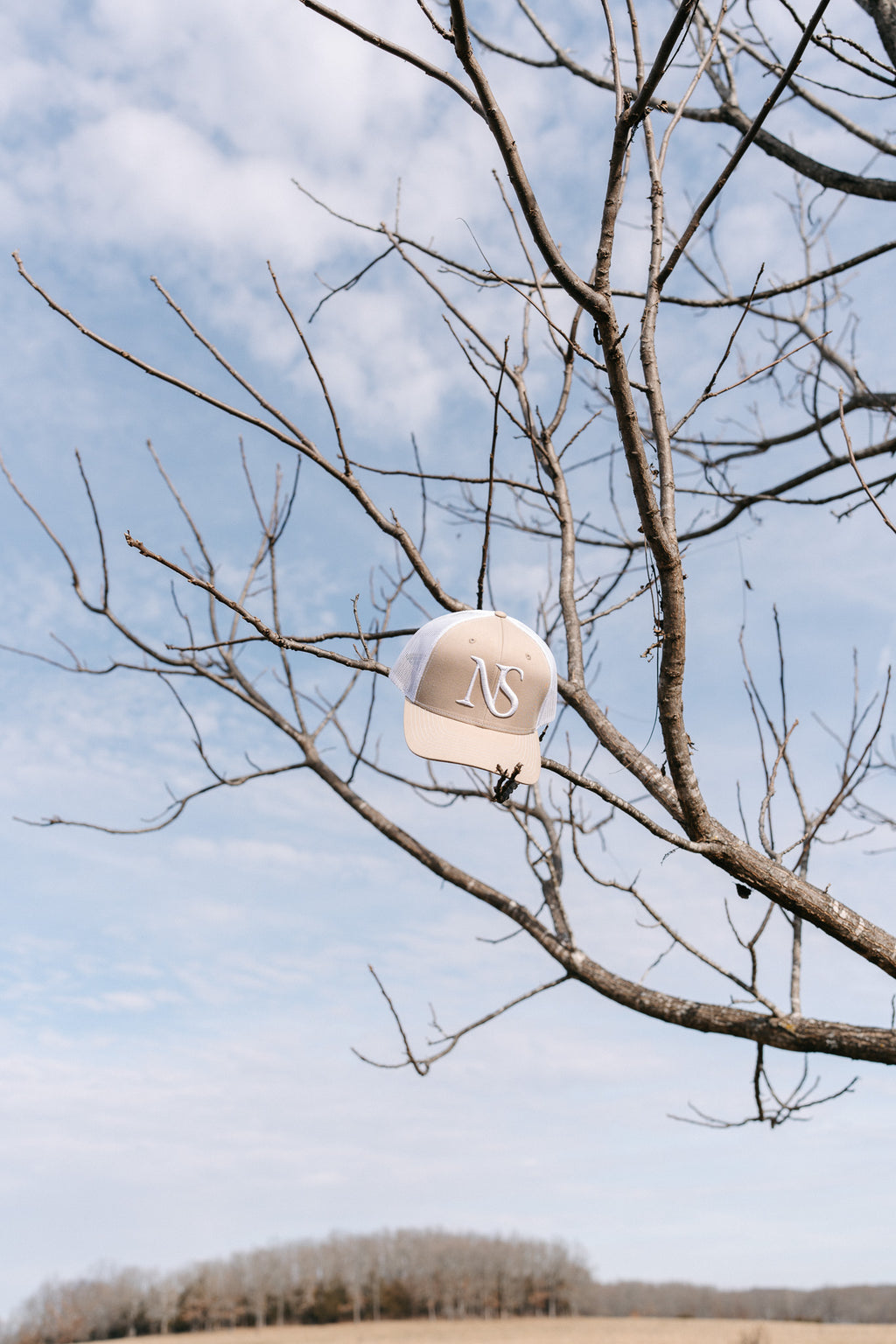 ESSENTIALS LOGO RICHARDSON