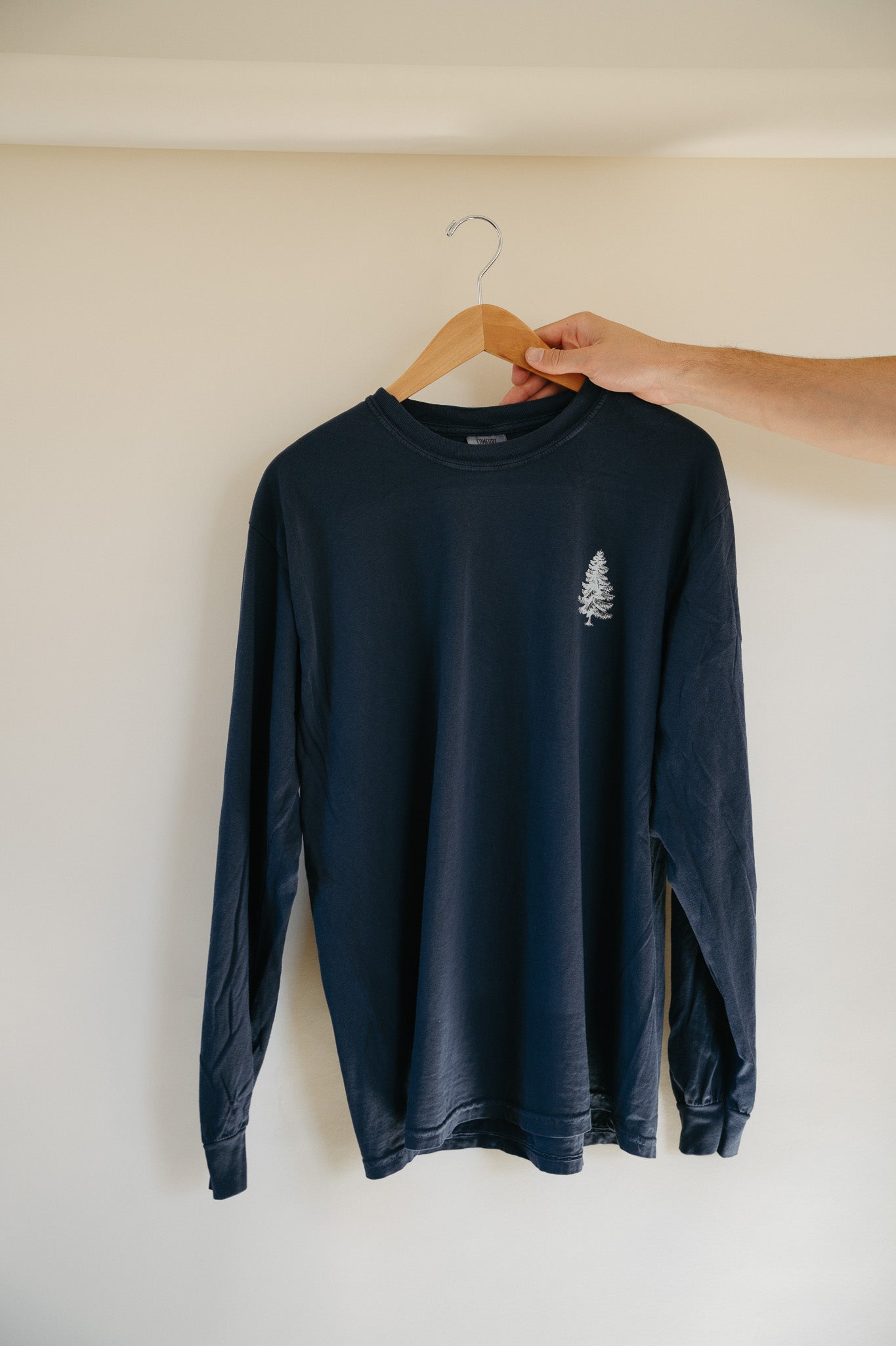ESSENTIALS TWO LONG SLEEVE TEE