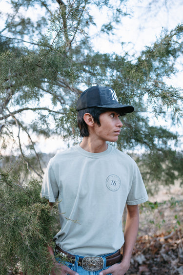ANTLERS GRAPHIC TEE