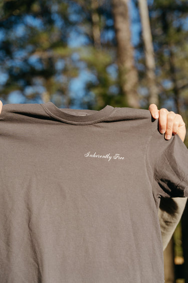 LIVING FREE TEE